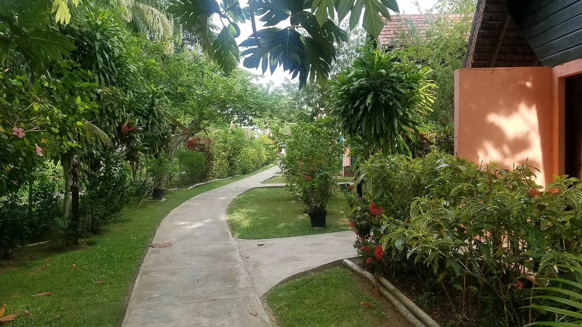 Firefly Beach Cottages Negril 4*,  Jamaica