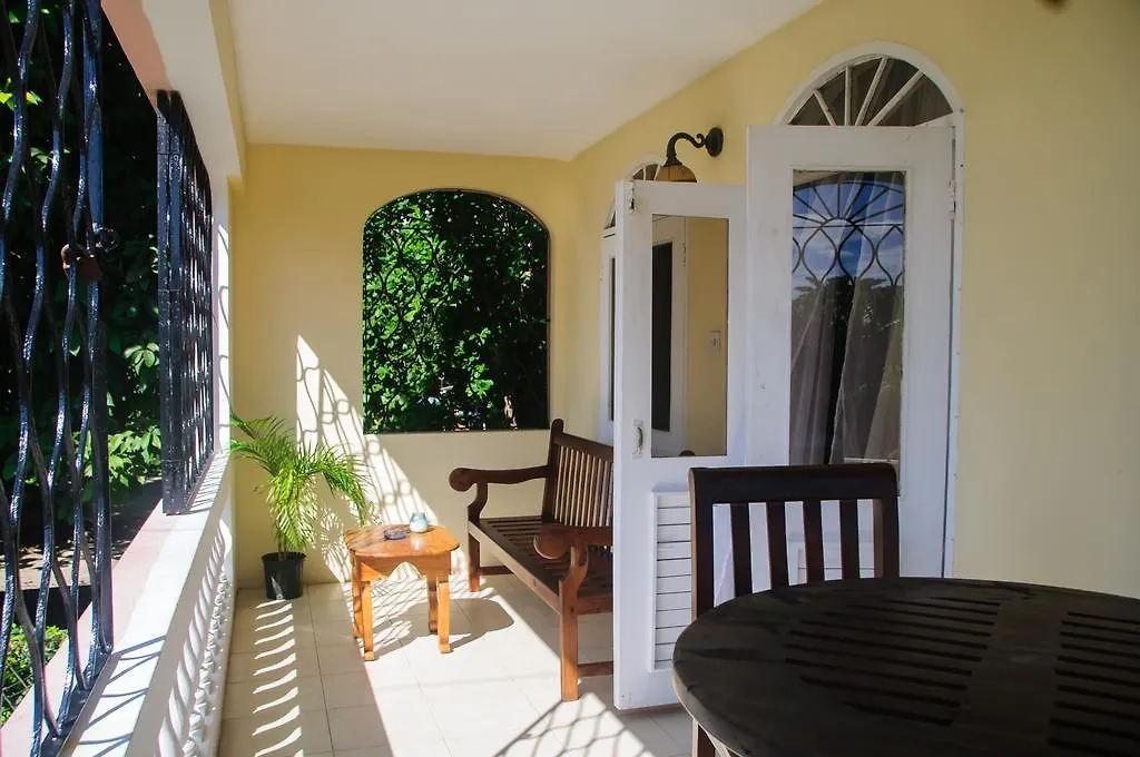 **** Hotel Firefly Beach Cottages Negril Jamaica