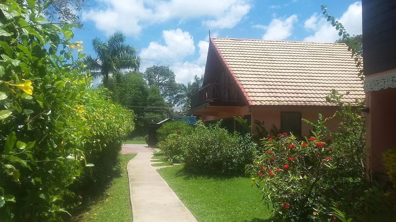 Firefly Beach Cottages Negril